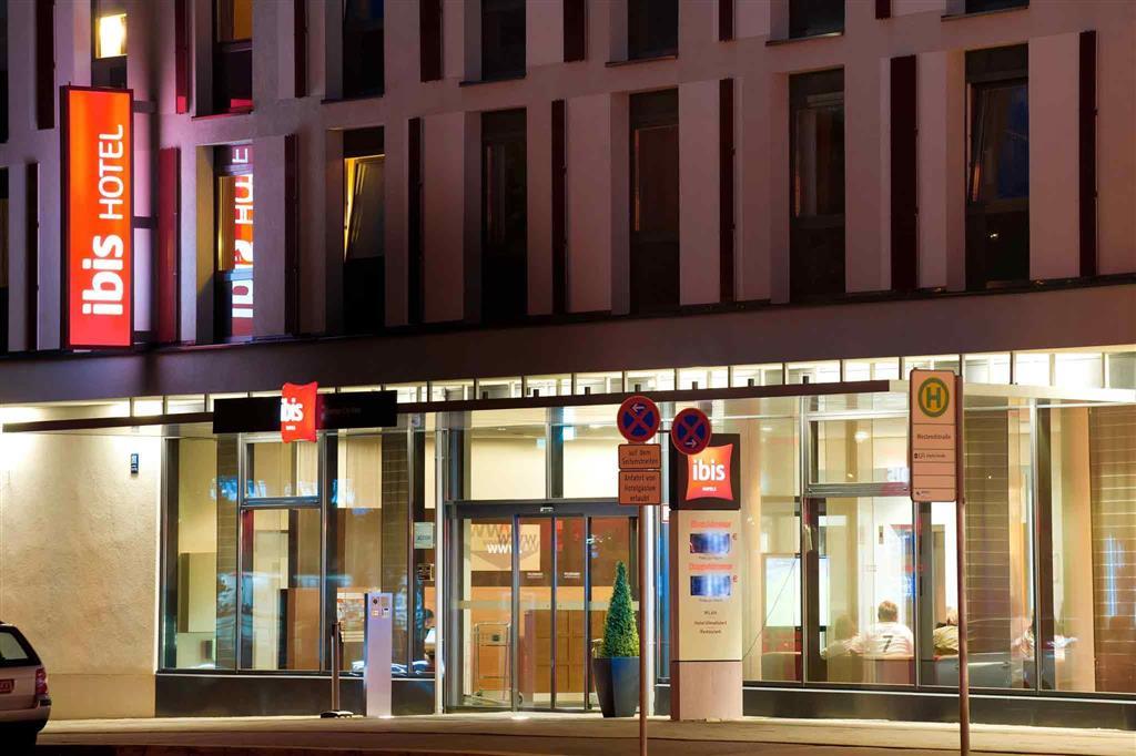Ibis West 3*