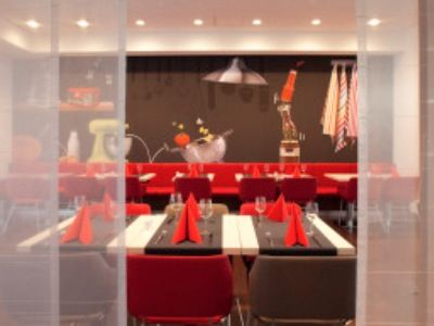 Ibis West Hotel 3*